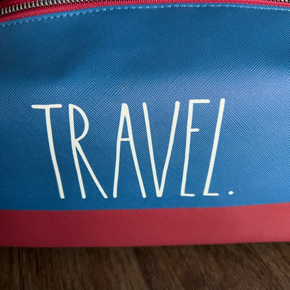 RAE DUNN MEN’S TRAVEL BAG - Picture 2 of 12